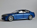 1:18 Paragon Models BMW M5 F10 2011 Azul. Subida por Ricardo